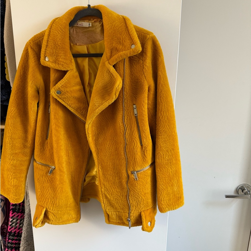 K-Zell Yellow Jacket
